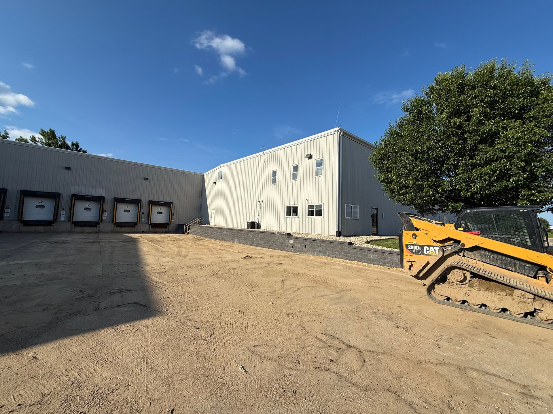Gallery photos for Commercial Retaining Wall Tearout and Versa-Lok Rebuild: Image #5